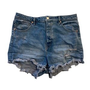 We The Free Blue High Waisted Frayed Denim Shorts SIZE 33